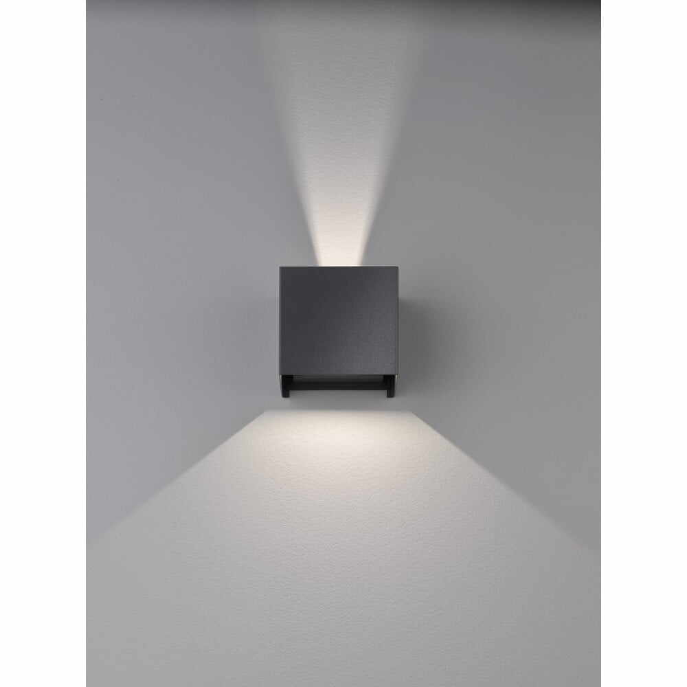 Aplică de perete neagră LED – Fischer & Honsel