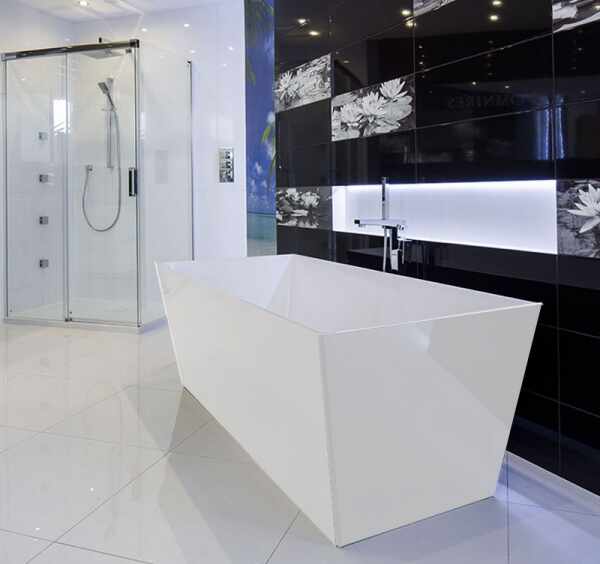 Cada freestanding din compozit Rune Sky 159x65 cm