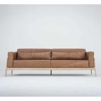 Canapea cu 4 locuri din piele bovină cu structură din lemn masiv de stejar Gazzda Fawn, maro cognac