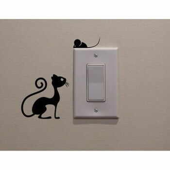 Autocolant decorativ de perete Cat & Mouse, înălțime 11 cm