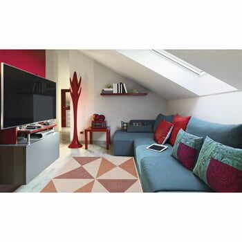 Covor foarte rezistent Floorita Geo, 135 x 190 cm, roșu