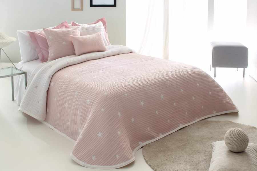 Cuvertura de pat DEMPSY roz, dimensiune 235 cm x 270 cm